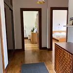 Spacious Old Town Apt, 3 Rooms, Sleeps 6-7 Διαμέρισμα