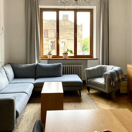 Apartament Spacious Old Town Apartment, 3 Rooms, Free Parking, Sleeps Up To 7