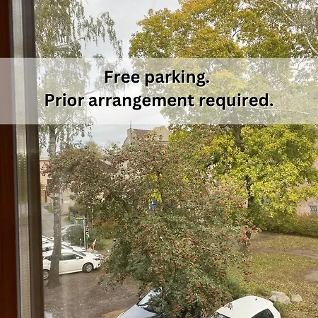 Apartament Spacious Old Town Apartment, 3 Rooms, Free Parking, Sleeps Up To 7