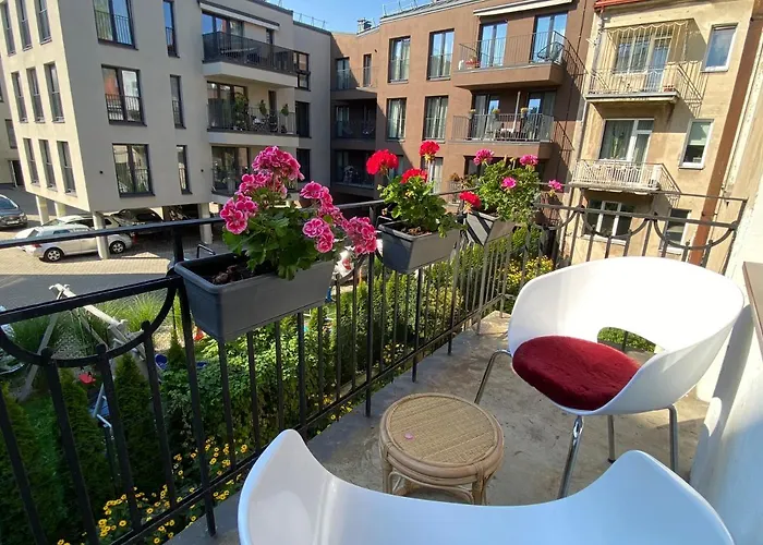 Spacious Old Town Apt, 3 Rooms, Sleeps 6-7 Lejlighed *