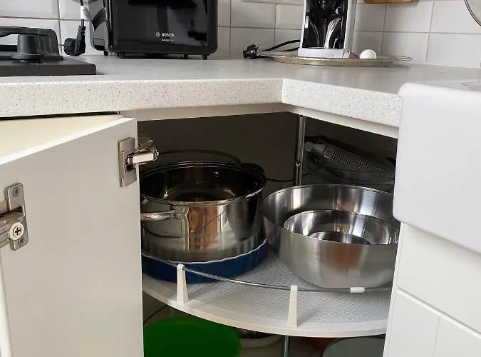 Spacious Old Town Apt, 3 Rooms, Sleeps 6-7 * Kaunas