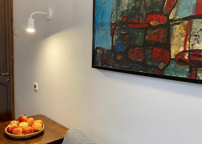 Spacious Old Town Apt, 3 Rooms, Sleeps 6-7 Kaunas