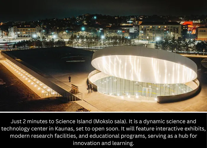 Spacious Old Town Apt, 3 Rooms, Sleeps 6-7 Lejlighed