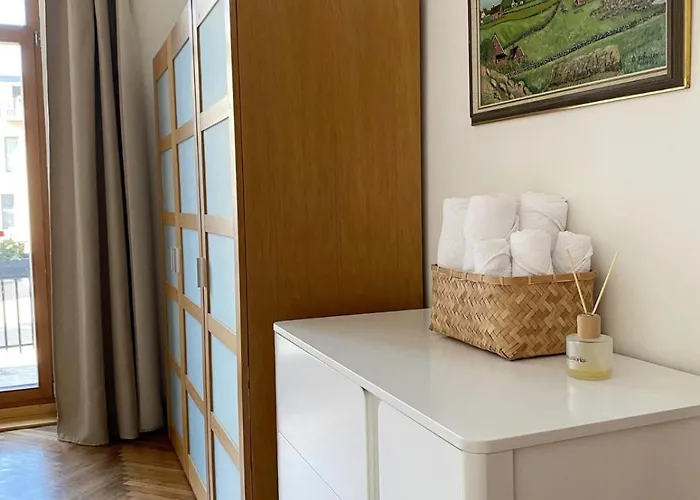 Lejlighed Spacious Old Town Apt, 3 Rooms, Sleeps 6-7 Kaunas