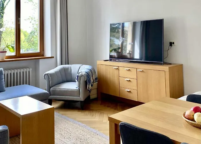 Spacious Old Town Apt, 3 Rooms, Sleeps 6-7 Kaunas